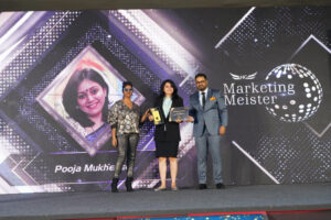 Pooja Mukherjee receives the Marketing Meister Award